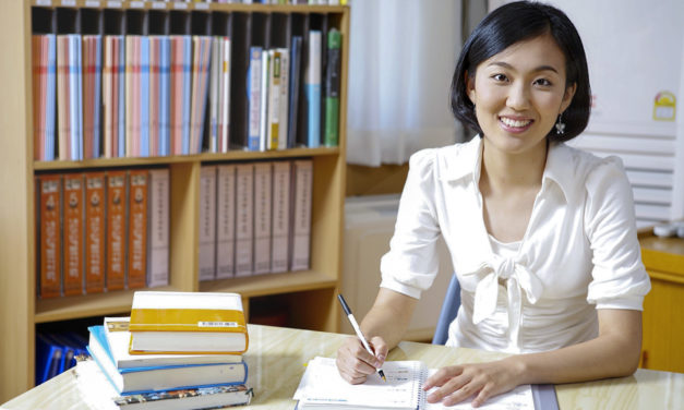 الصينيون يقبلون على شراء كتب “السيرة الذاتية” للشخصيات الأجنبية