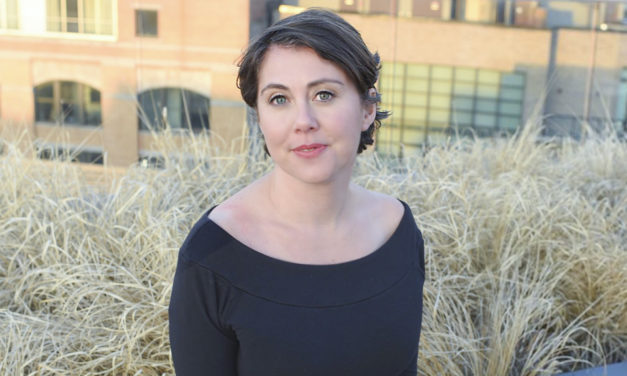 صفقات تفوق المليون دولار أمريكي لنشر قصة كريستين روبينيان “الرجل القط”