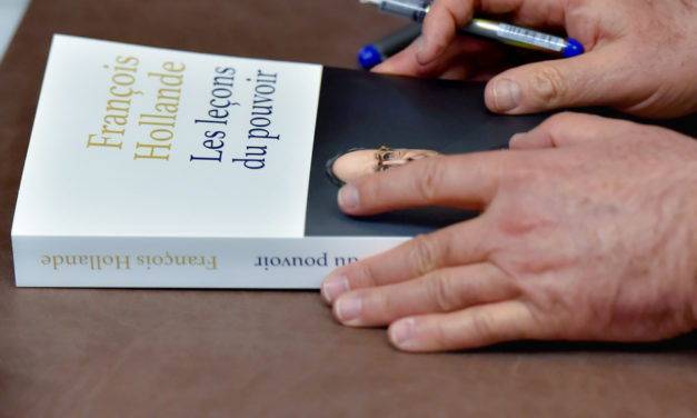 “دروس السلطة” كتاب جديد للرئيس الفرنسي السابق فرانسوا هولاند