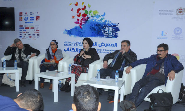 صحافيون أدباء يجيبون على سؤال: هل “تقتل” الصحافة الأدب؟